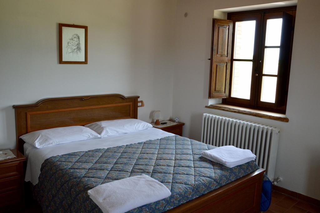 Villa Agriturismo La Collina Massa Martana Zimmer foto